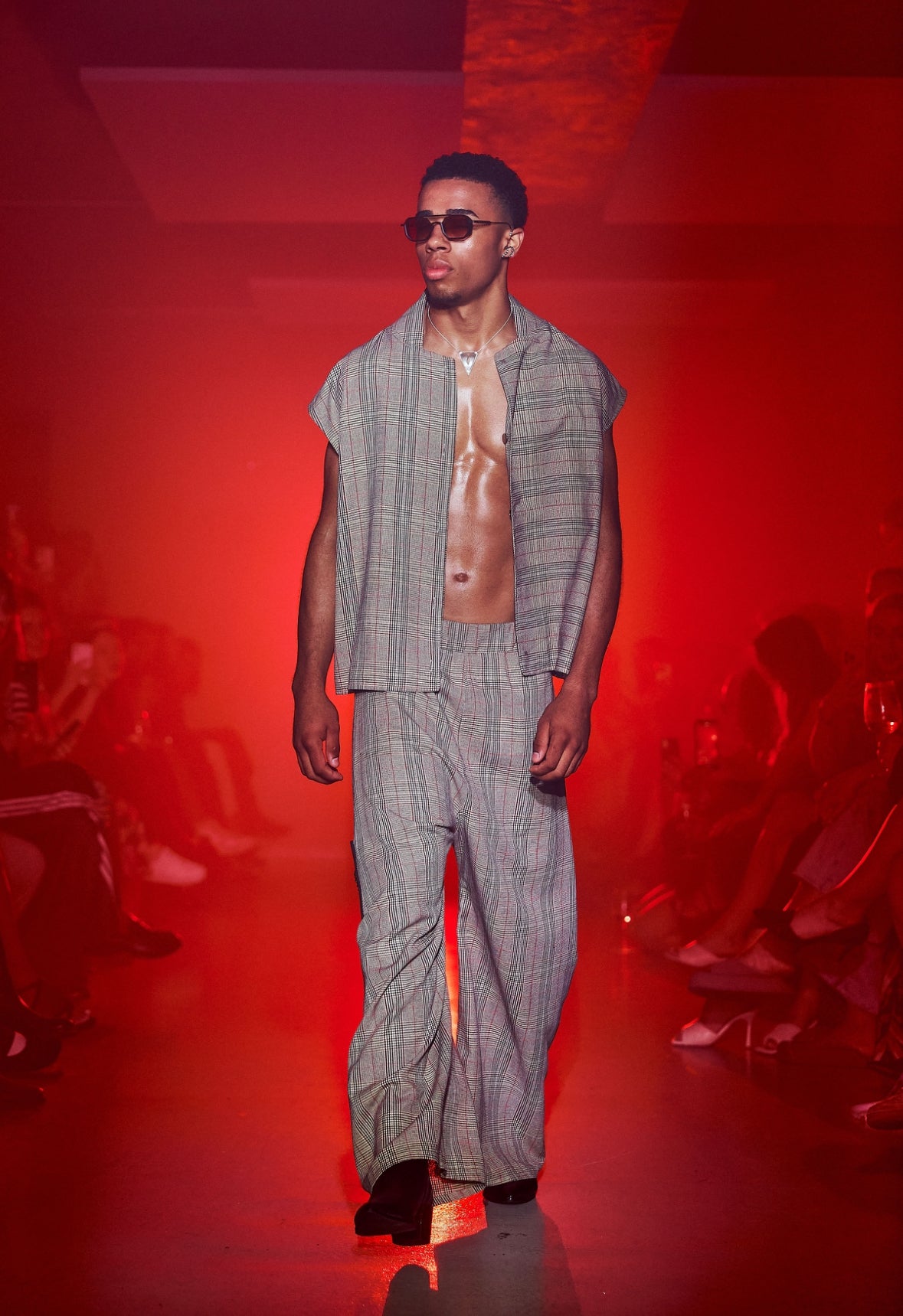 TELL THE TRUTH's Tailored Vice Baggy Pant